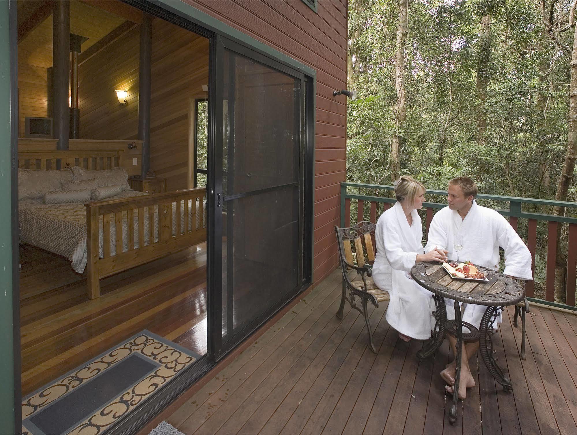 Вилла Springbrook Lyrebird Retreat Экстерьер фото