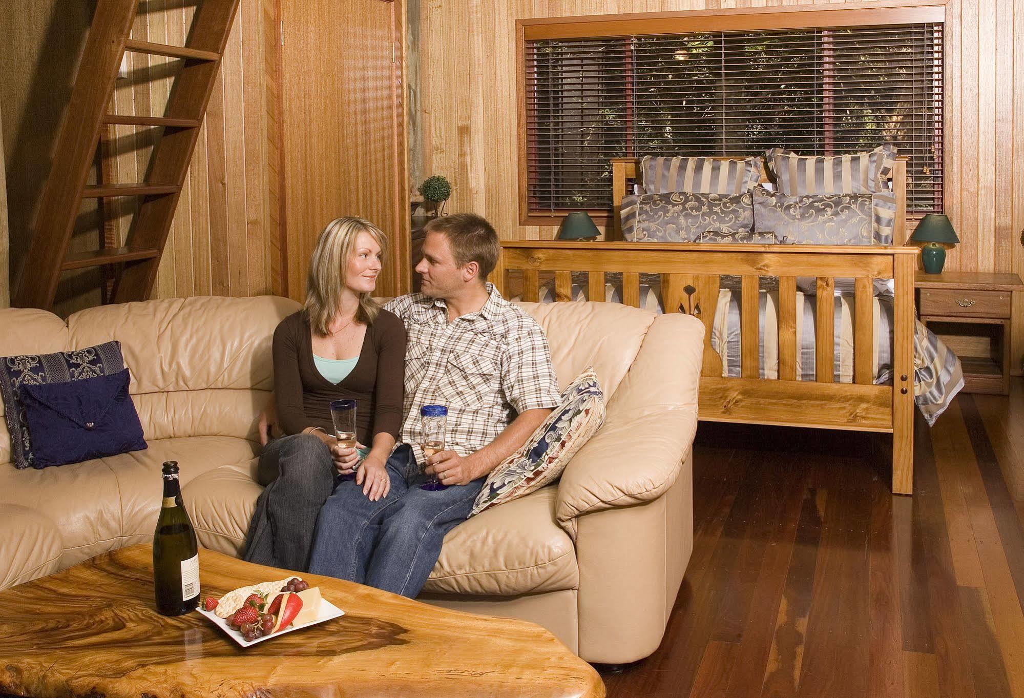 Вилла Springbrook Lyrebird Retreat Экстерьер фото